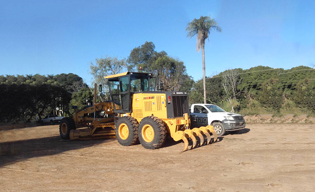 SG16-3 motor grader for road widening construction in a region in Argentina 