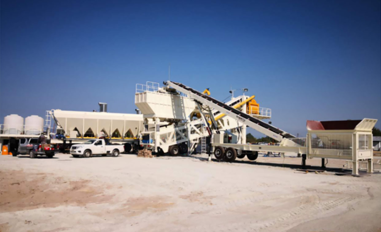 HZS100-5Y self-erected mobile concrete mixing plant for application in Thailand new district housing construction project 